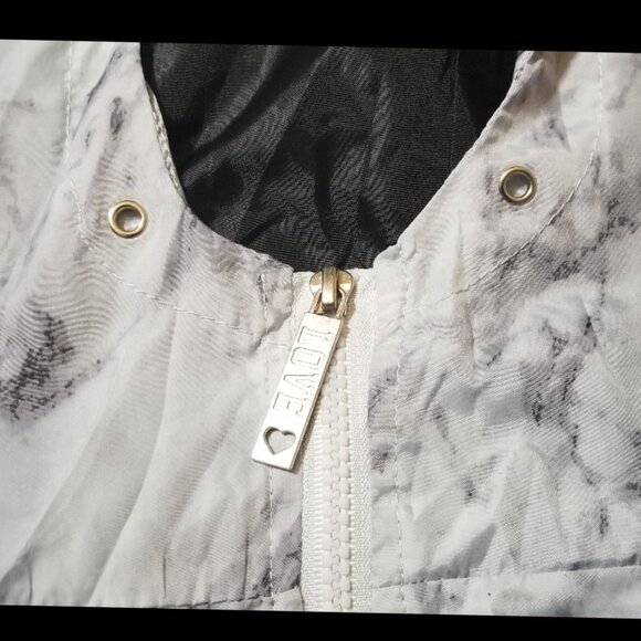 LOVE Windbreaker Lightweight Jacket Hood Pockets LOVE Spellout 1/2 Zip - Picture 2 of 9